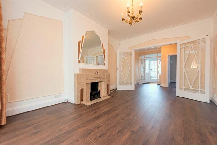 3 Bedroom Semi-Detached House To Rent In Trevelyan Gardens, London, NW10