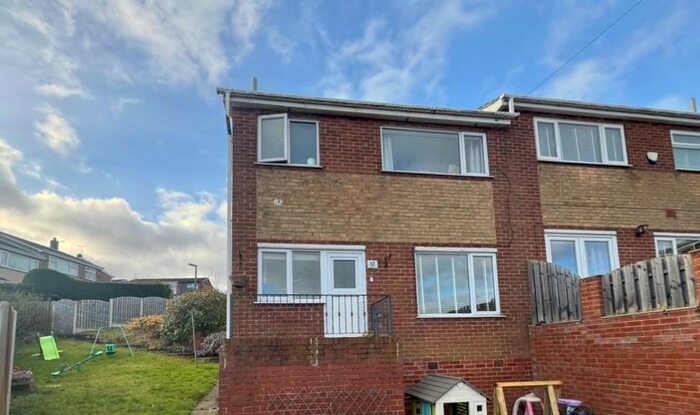 3 Bedroom Semi-Detached House To Rent In Chaffinch Avenue, Brinsworth, Rotherham, S60