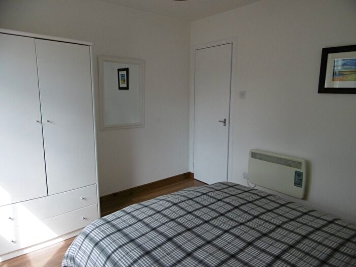1 Bedroom Flat To Rent In Guild Street, City Centre, Aberdeen, AB11