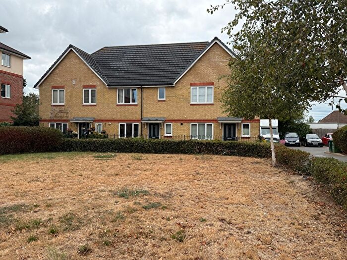 3 Bedroom Terraced House For Sale In Nares Close, Stanwell, TW19