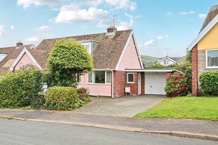 2 Bedroom Detached House For Sale In Ffordd Dyfrig, Tywyn, LL36