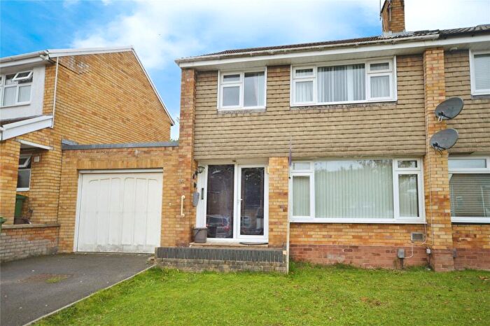 3 Bedroom Semi-Detached House For Sale In Mountbatten Close, Heath, Cardiff, CF23