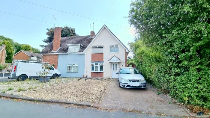 3 Bedroom Semi-Detached House To Rent In Ashenhurst Road, Dudley, DY1