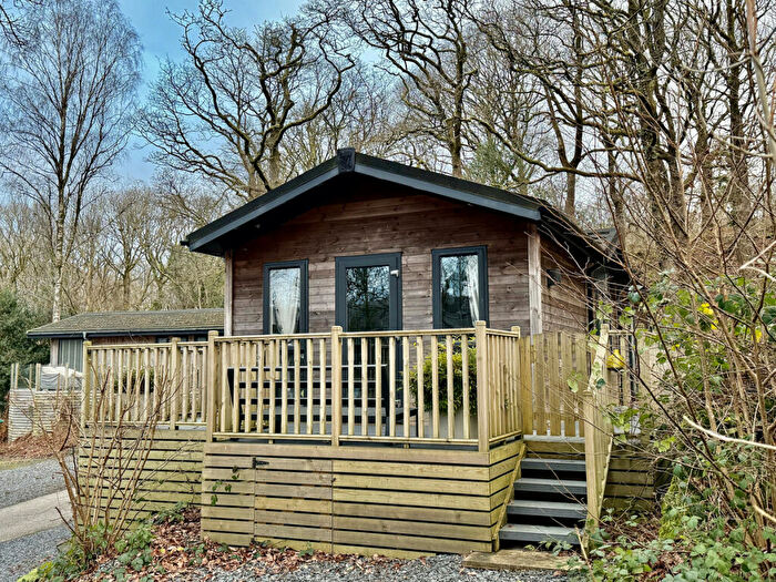 2 Bedroom Lodge For Sale In Hill Of Oaks, Windermere, LA12