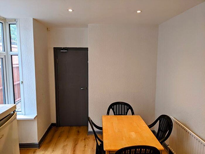 4 Bedroom Terraced House To Rent In First Avenue, Selly Park, Birmingham, B29