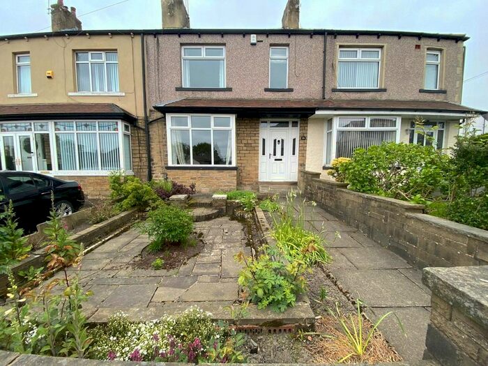 3 Bedroom Terraced House To Rent In Poplar Grove, Bradford, West Yorkshire, BD7