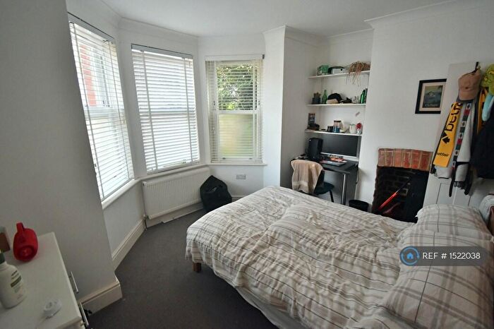 6 Bedroom Terraced House To Rent In Donnington Road, Reading, RG1