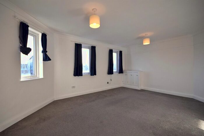 1 Bedroom Flat To Rent In A Northern Buildings, Northern Road, Portsmouth, Hampshire, PO6