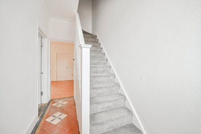 6 Bedroom Detached House To Rent In Sandford Avenue, , Wood Green, London, N22