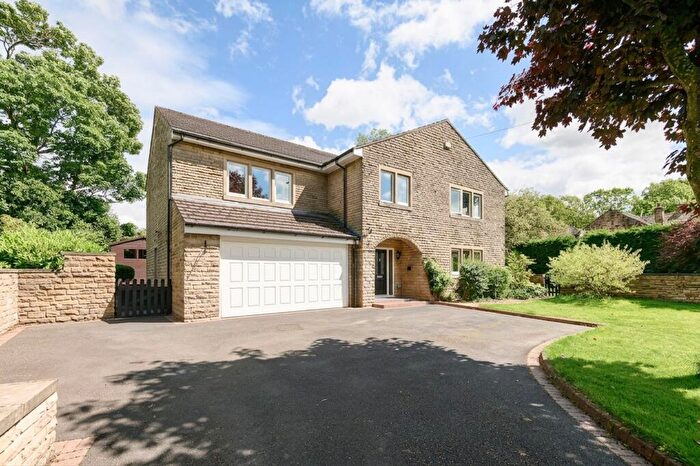 5 Bedroom Detached House For Sale In Extwistle Road, Worsthorne, BB10