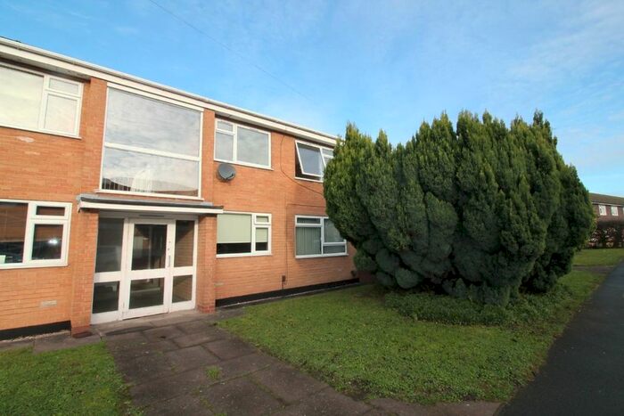 2 Bedroom Flat To Rent In Moorfield Court, Newport, TF10
