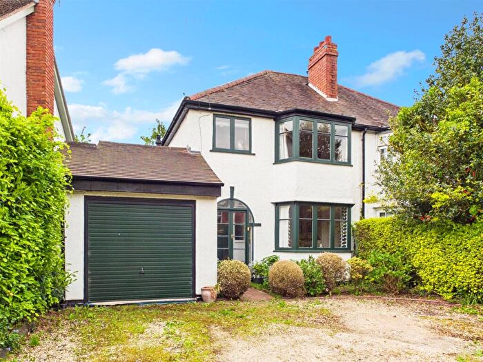 3 Bedroom Semi-Detached House For Sale In Stourport Road, Bewdley, DY12