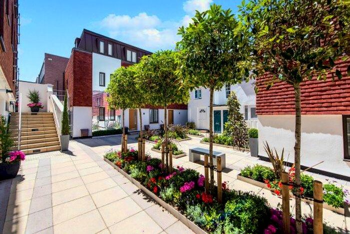 1 Bedroom Flat To Rent In Chertsey Street, Guildford, GU1