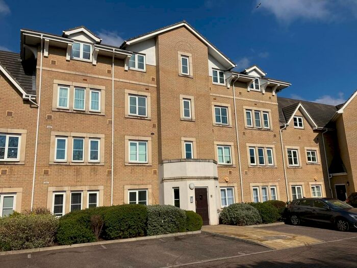 1 Bedroom Flat To Rent In Steepleview, Basildon, SS15