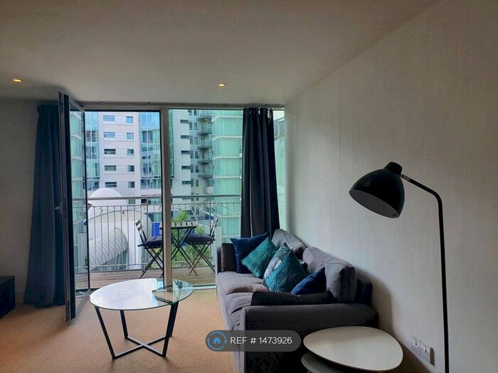 1 Bedroom Flat To Rent In Empire Square South, London, SE1