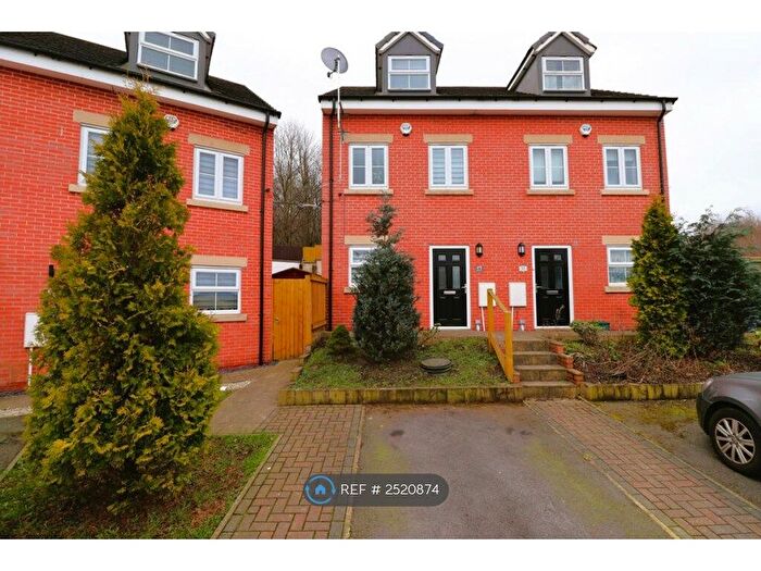 3 Bedroom Semi-Detached House To Rent In Harper Rise, Denaby Main, Doncaster, DN12