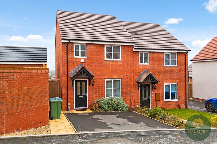 3 Bedroom Semi-Detached House For Sale In Shoemakers Close, Keresley End, Coventry, CV7