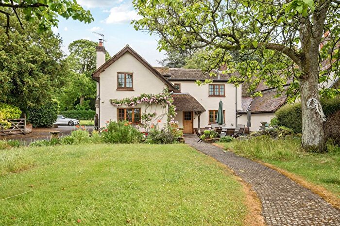 4 Bedroom Cottage For Sale In Eastcourt, Burbage, SN8