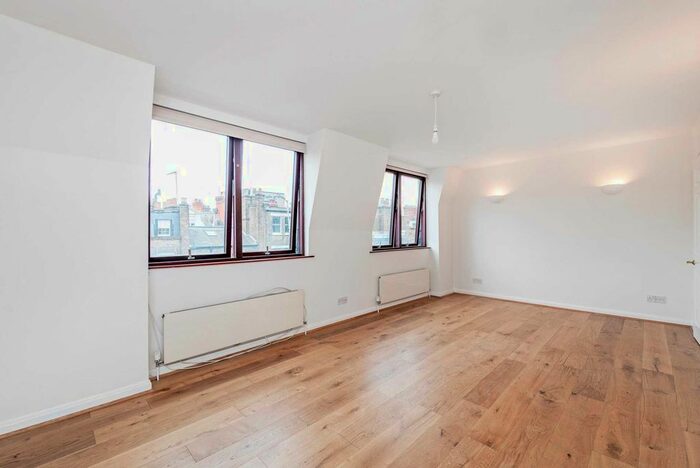 1 Bedroom Flat To Rent In Bulstrode Street, Mary, W1U