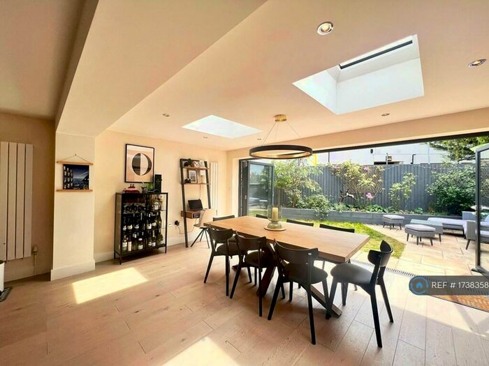 3 Bedroom Semi-Detached House To Rent In Scylla Road, London, SE15