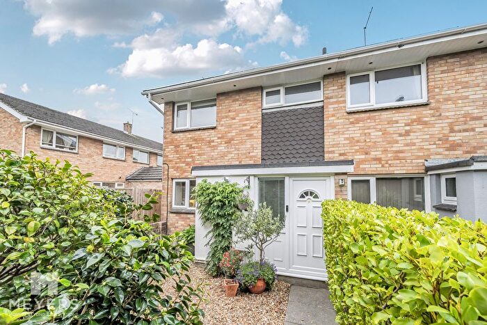 3 Bedroom End Terrace House For Sale In Beacon Park Road, Poole, BH16