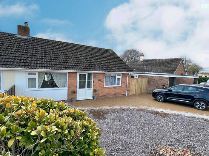 2 Bedroom Semi-Detached Bungalow For Sale In Heathfield Close, Creech Heathfield, Taunton, TA3