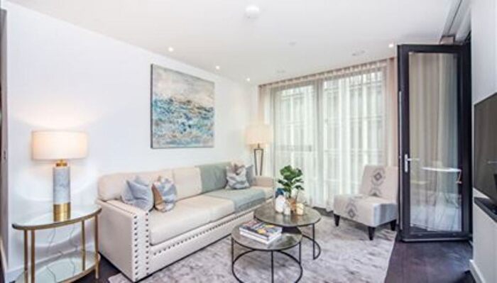 2 Bedroom Flat To Rent In Charles Clowes Walk, London, SW11