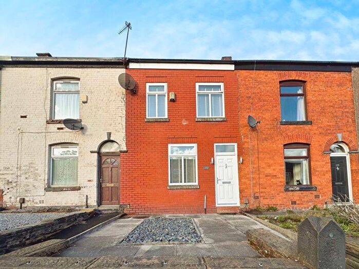 3 Bedroom Terraced House For Sale In Bolton Road, Radcliffe, M26