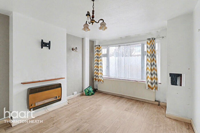 3 Bedroom Terraced House For Sale In Harcourt Road, Thornton Heath, CR7