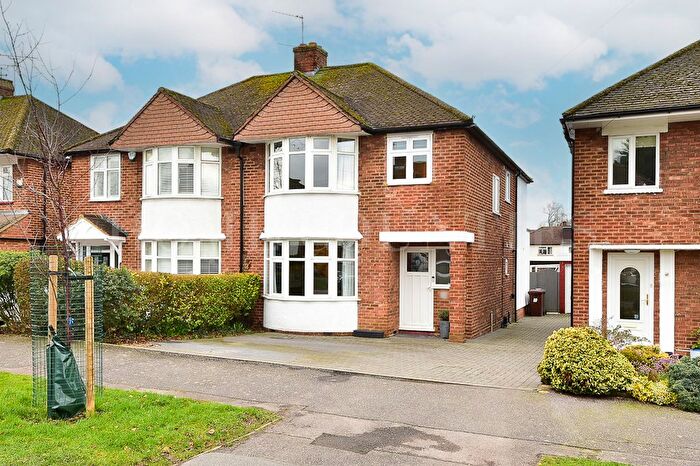 4 Bedroom Semi Detached House For Sale In Wroxham Gardens, Potters Bar, EN6