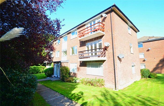 2 Bedroom Apartment For Sale In Coverdale Court, East Grinstead, West Sussex, RH19