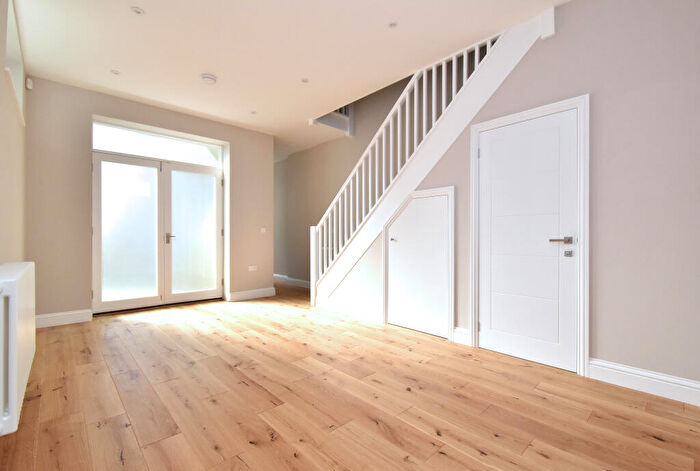 2 Bedroom Detached House For Sale In Waldram Place, SE23