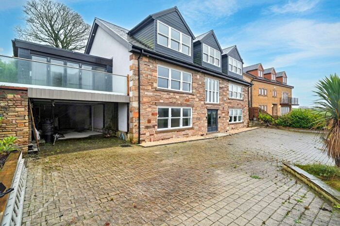 4 Bedroom Detached House For Sale In Whalley Road, Wilpshire, Blackburn, BB1