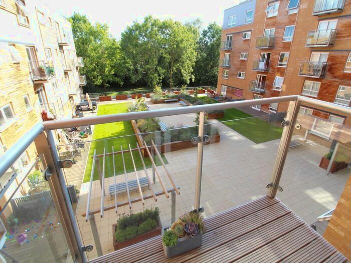 1 Bedroom Flat To Rent In Cherrydown East, Basildon, SS16