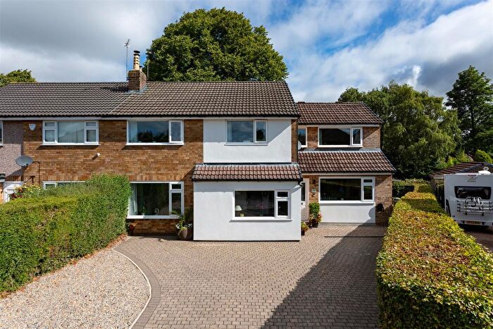 4 Bedroom Semi Detached House For Sale In Parklands Crescent, Bramhope, LS16