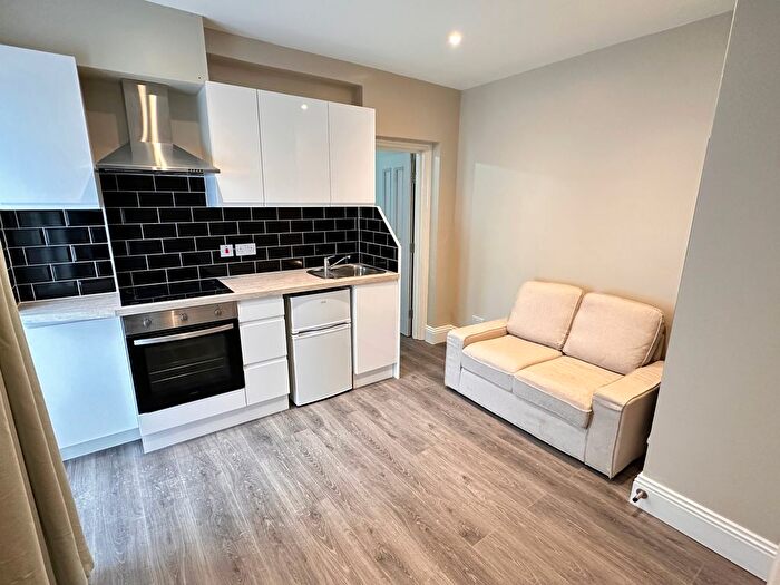 1 Bedroom Flat To Rent In Mora Road, Cricklewood, NW2