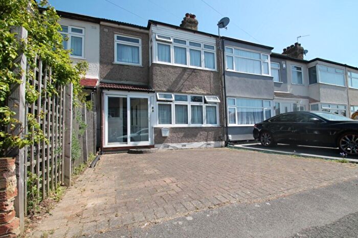 3 Bedroom Terraced House To Rent In Ramsden Drive, Romford, London, RM5