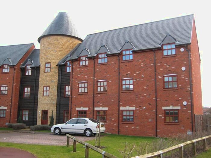 2 Bedroom Flat To Rent In Islington Grove, Monkston Park, Monkston Park, Milton Keynes, MK10