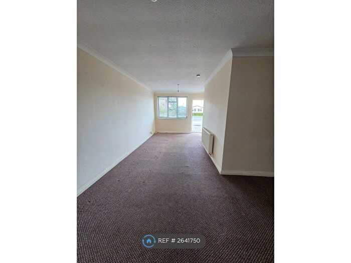 1 Bedroom Flat To Rent In White Lodge Court, Winchelsea Beach, Winchelsea, TN36