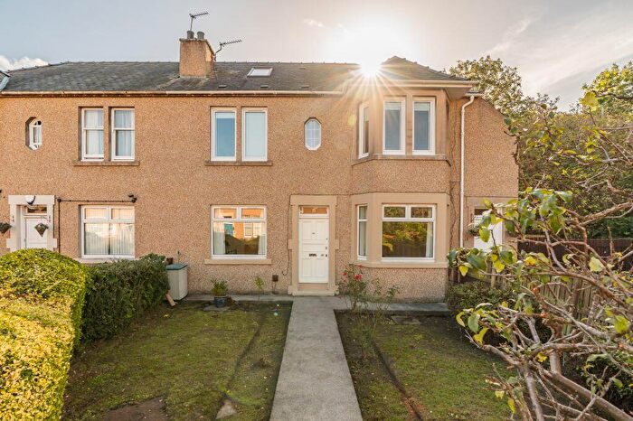 2 Bedroom Flat For Sale In Glendevon Grove, Edinburgh, EH12