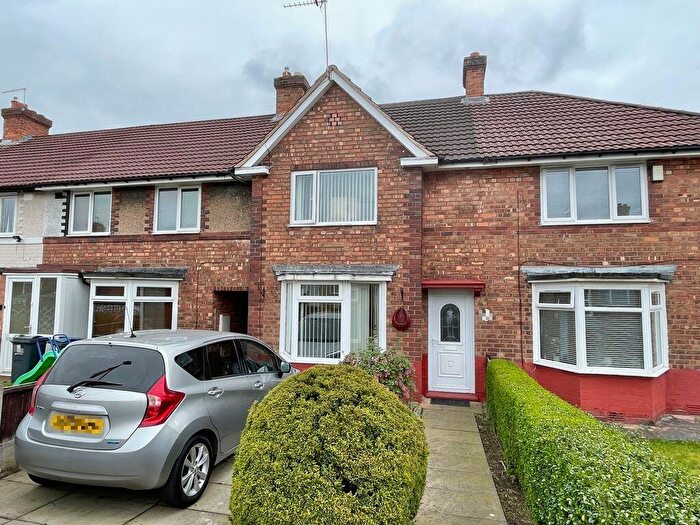 3 Bedroom Terraced House For Sale In Elswick Road, Kingstanding, Birmingham, B44