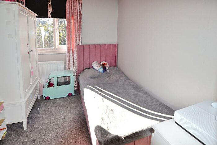 3 Bedroom Terraced House For Sale In Harris Road, Nottingham, NG17