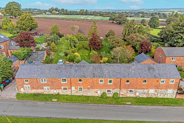 3 Bedroom Barn Conversion For Sale In Castle Hill, Kingswood, Frodsham, WA6