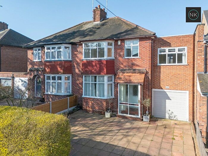 4 Bedroom Terraced House To Rent In Forest Approach, Woodford Green, Greater London, IG8