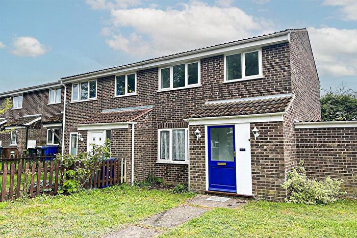 3 Bedroom End Of Terrace House For Sale In Marigold Drive, Red Lodge, IP28