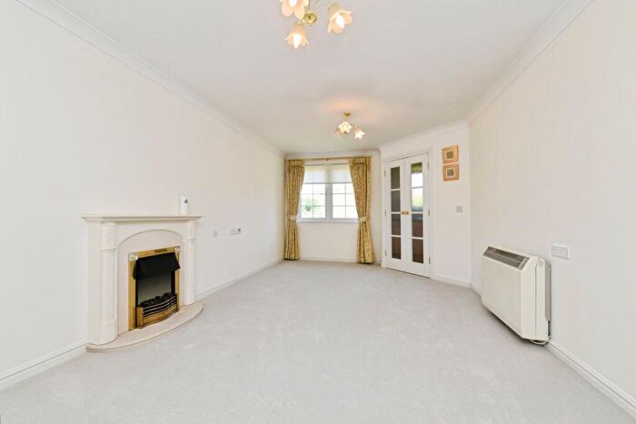 1 Bedroom Apartment For Sale In Cooper Court, Maldon, CM9