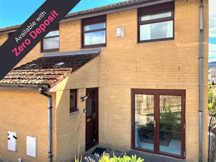 3 Bedroom Link Detached House To Rent In Ffordd Y Dderwen, Cefn Pennar, Mountain Ash, CF45