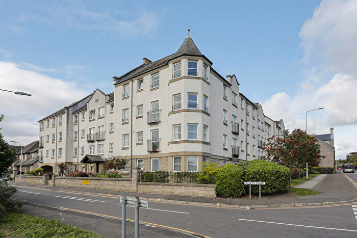 1 Bedroom Apartment For Sale In Sandford Gate, Kirkcaldy, KY1