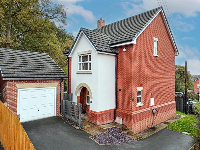 4 Bedroom House For Sale In Forge Lane, Congleton, CW12
