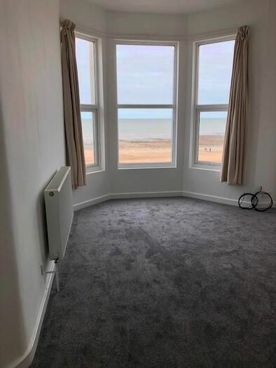 1 Bedroom Flat To Rent In Royal Esplanade, Margate, CT9